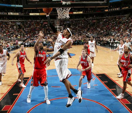 任何一方获 任何一方获